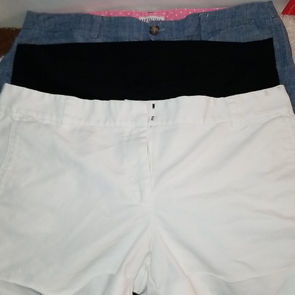 Size 12 shorts bundle (women) - Picture 1 of 7